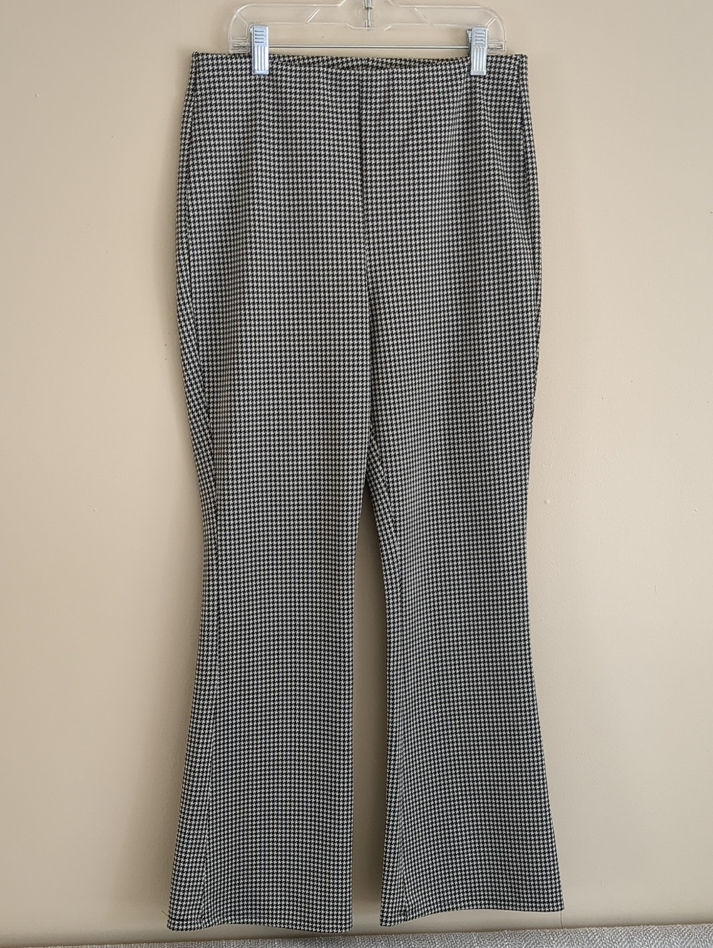 Medium H&M Black And White Houndstooth Pull On Pants